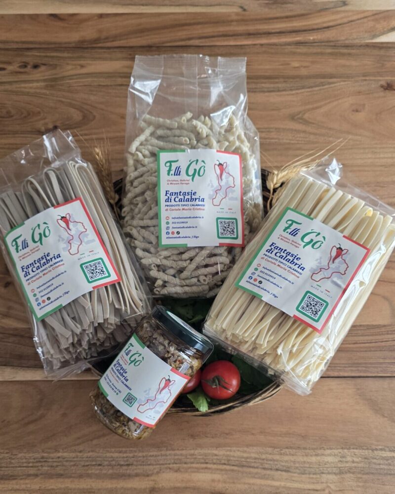 Tagliatelle calabresi aromatizzate ai funghi porcini