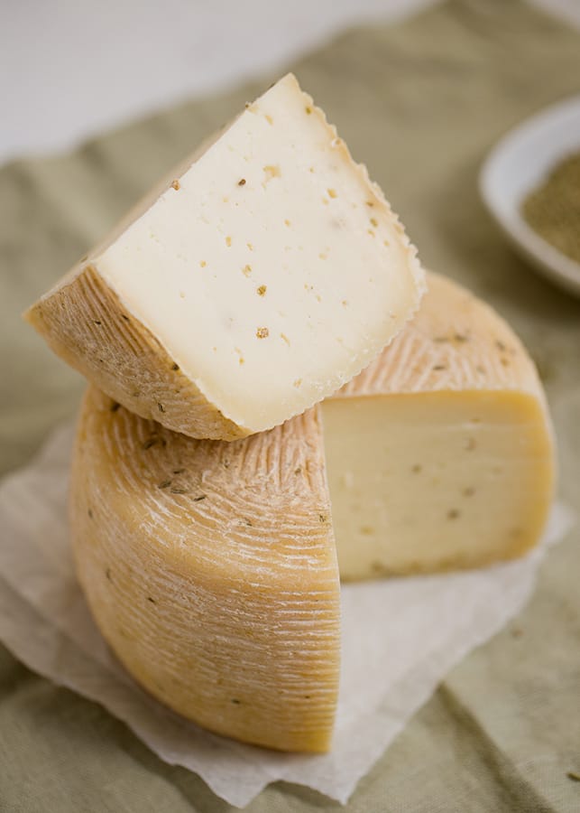 Pecorino Semi Fresco al Finocchietto